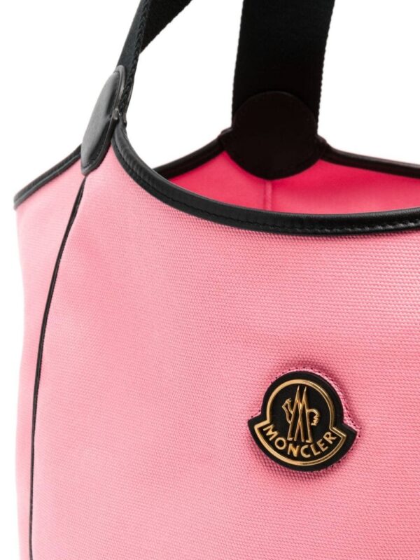 19848772_44499140_1000.jpg Moncler logo-patch tote bag
