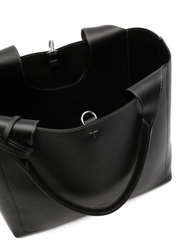 19907639_50545919_1000.jpg Tod's logo-charm leather tote bag