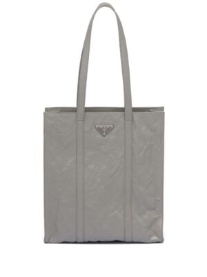 19921613_44701688_1000.jpg Prada logo-plaque tote bag