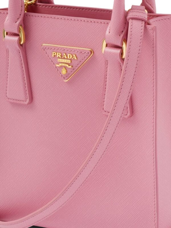 19922610_44694969_1000.jpg Prada triangle-logo Saffiano leather tote bag