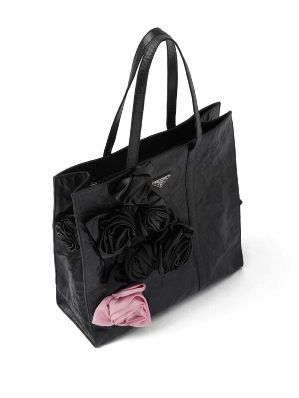 19923557_44697467_1000.jpg Prada floral appliqué tote bag