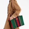 19927593_44708310_1000.jpg Gucci signature stripe-detail tote bag