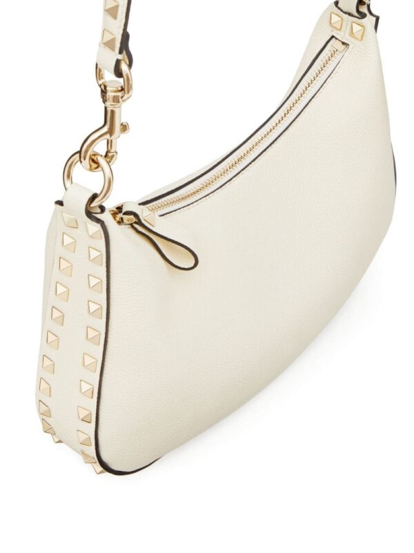 19950149_50230833_1000.jpg Valentino Garavani small Rockstud leather shoulder bag