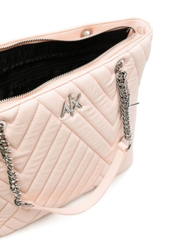 20004238_50335372_1000.jpg Armani Exchange matelassé-effect logo-plaque bag