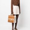 20009003_45032297_1000.jpg FENDI logo-print tote bag