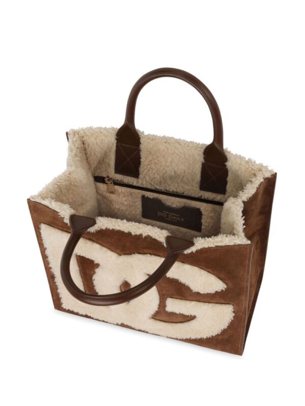 20043835_51193803_1000.jpg Dolce & Gabbana logo-embroidered shearling-detail bag