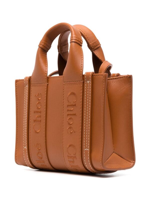 20051387_45154586_1000.jpg Chloé Woody leather tote bag