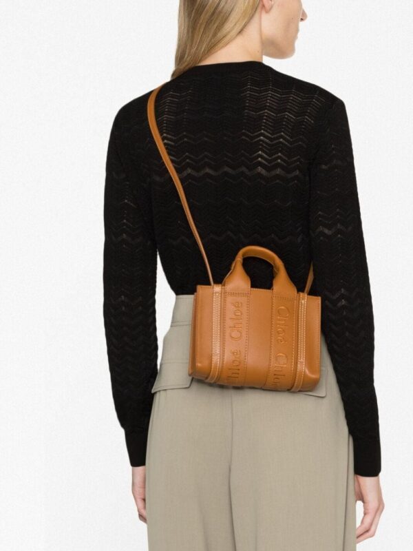 20051387_45154589_1000.jpg Chloé Woody leather tote bag