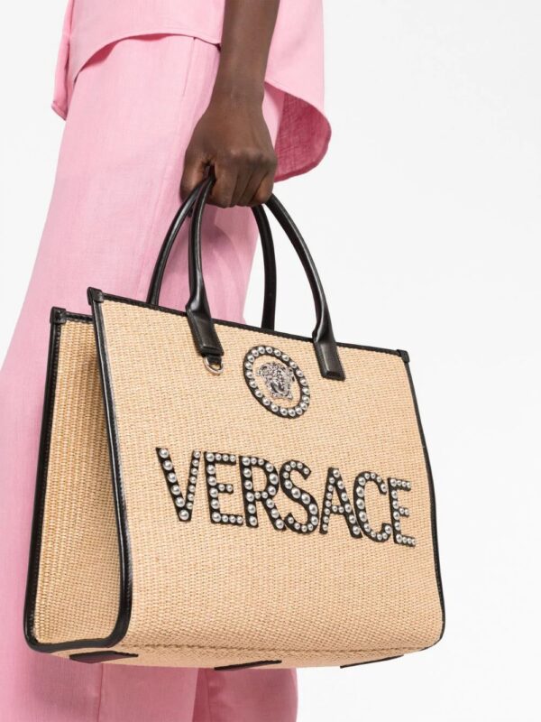 20065986_50721917_1000.jpg Versace large La Medusa embellished tote bag