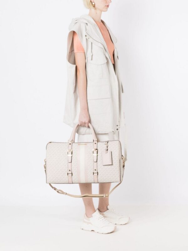 20074047_45195049_1000.jpg Michael Michael Kors Bedford XL monogram duffle bag