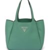 20090597_45227049_1000.jpg Prada logo-plaque tote bag