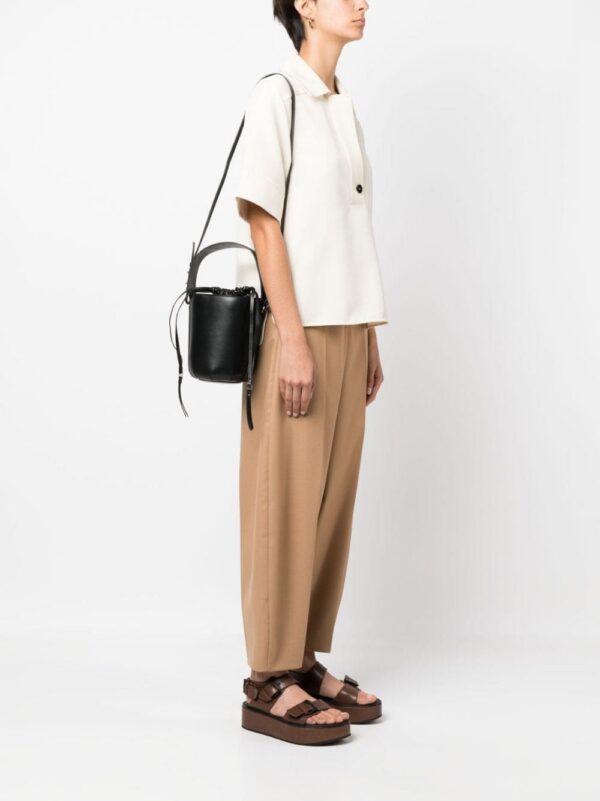20105388_45359043_1000.jpg Chloé Sense leather bucket bag