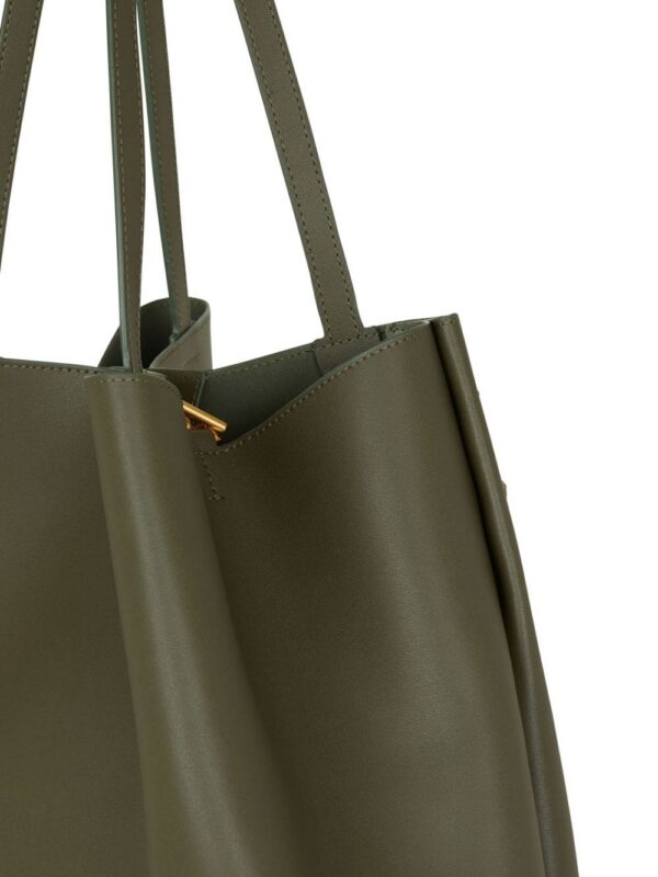 20112861_45323120_1000-1.jpg Balmain Embleme leather tote bag