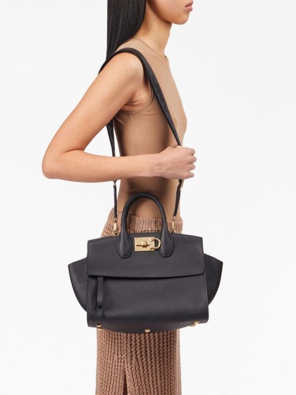 20148915_50204995_1000.jpg Ferragamo medium The Studio tote bag