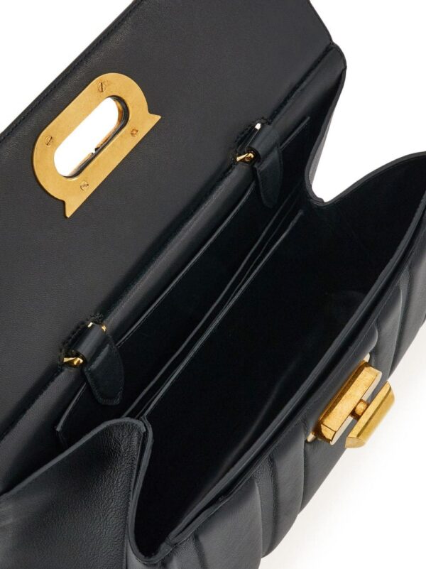 20148928_50433634_1000.jpg Ferragamo Gancini flip-lock leather tote bag