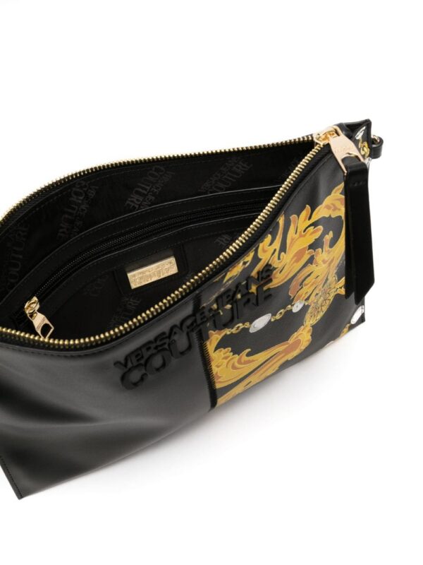 20224568_50548663_1000.jpg Versace Jeans Couture Barocco-print logo-plaque clutch bag