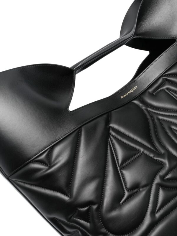 20231296_50257580_1000.jpg Alexander McQueen Seal logo tote bag