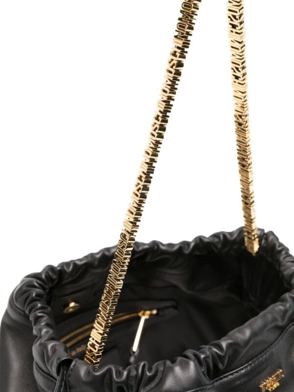 20272805_52110725_1000.jpg Moschino Shopper logo-appliqué leather shoulder bag