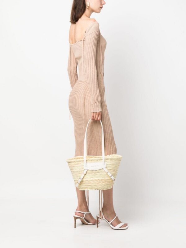 20411739_50551615_1000.jpg Givenchy woven straw shoulder bag