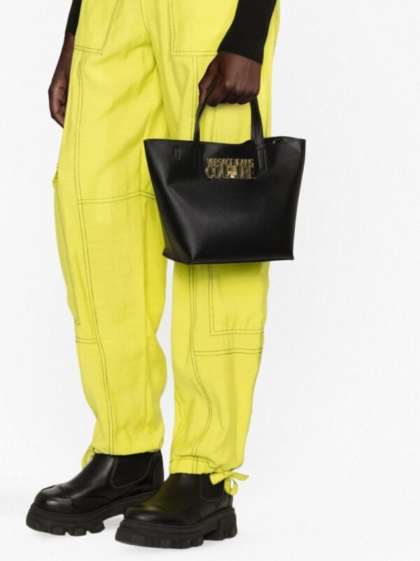 20549178_50581973_1000.jpg Versace Jeans Couture logo-plaque faux-leather tote bag