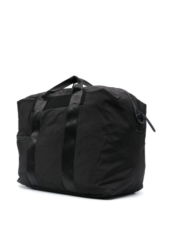 20560088_51837051_1000.jpg Ea7 Emporio Armani logo-print zipped holdall