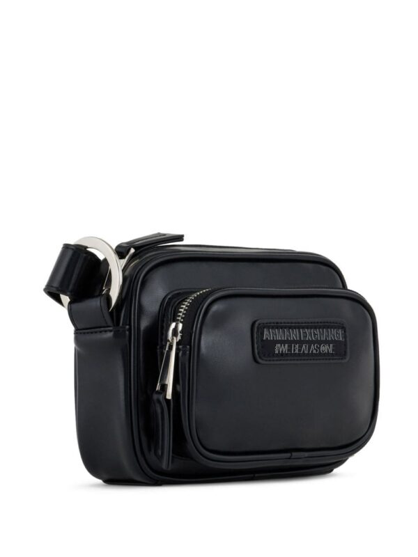 20659092_51091829_1000.jpg Armani Exchange logo-patch camera crossbody bag