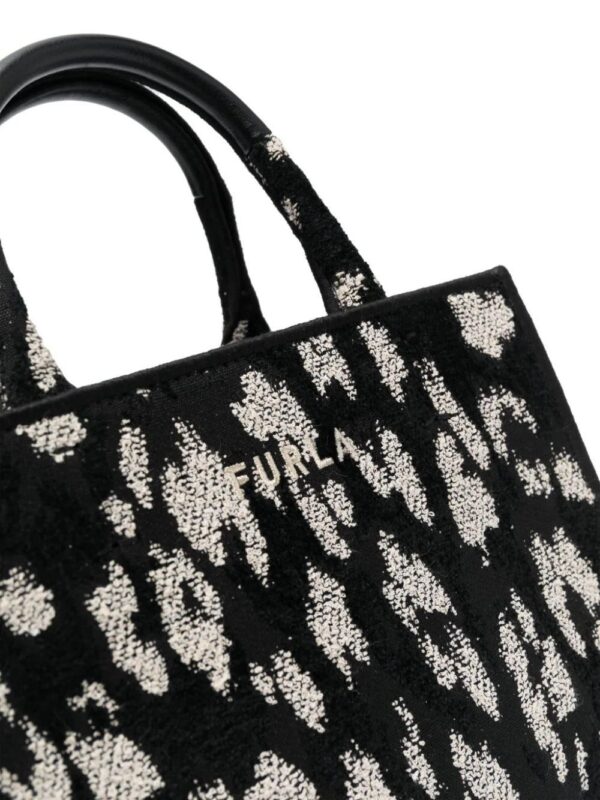20712500_50973144_1000.jpg Furla small Opportunity leopard-jacquard tote bag