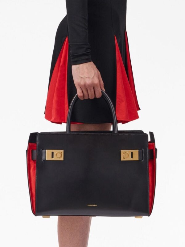 20717463_50988950_1000.jpg Ferragamo large Gancini-buckle leather tote bag