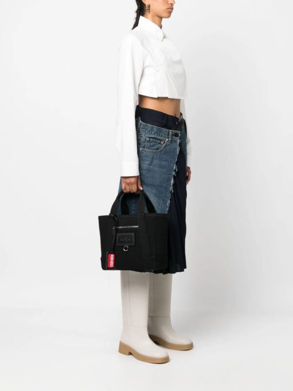 20748353_50678768_1000.jpg Kenzo logo-plaque tote bag