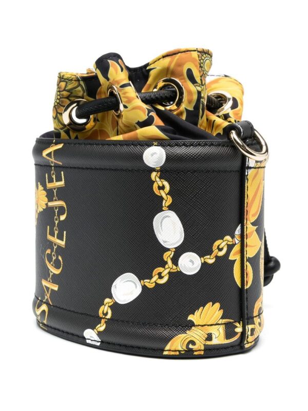 20769476_50701460_1000.jpg Versace Jeans Couture Chain Couture-print bucket bag