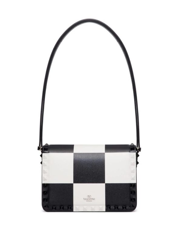20874952_51362480_1000_53a551c0-2df1-45c3-b907-05f6d8b71f3a.jpg Valentino Garavani Rockstud23 leather shoulder bag