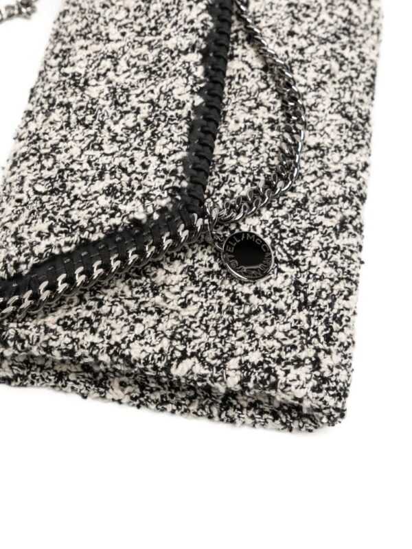 20901031_51130948_1000.jpg Stella McCartney graphic-print crossbody bag