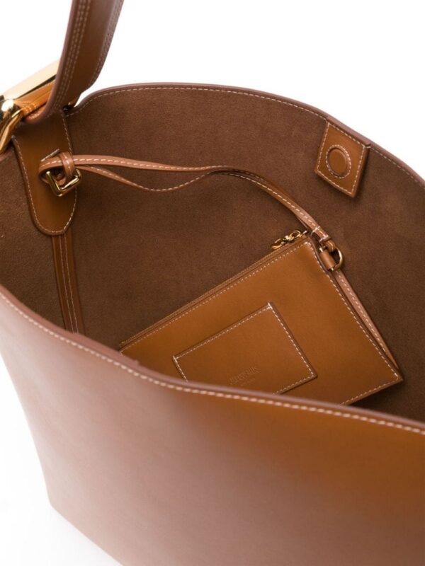 20970973_51049796_1000.jpg Jacquemus Le Regalo leather bucket bag