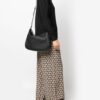20982224_51093524_1000.jpg Valentino Garavani Rockstud leather crossbody bag