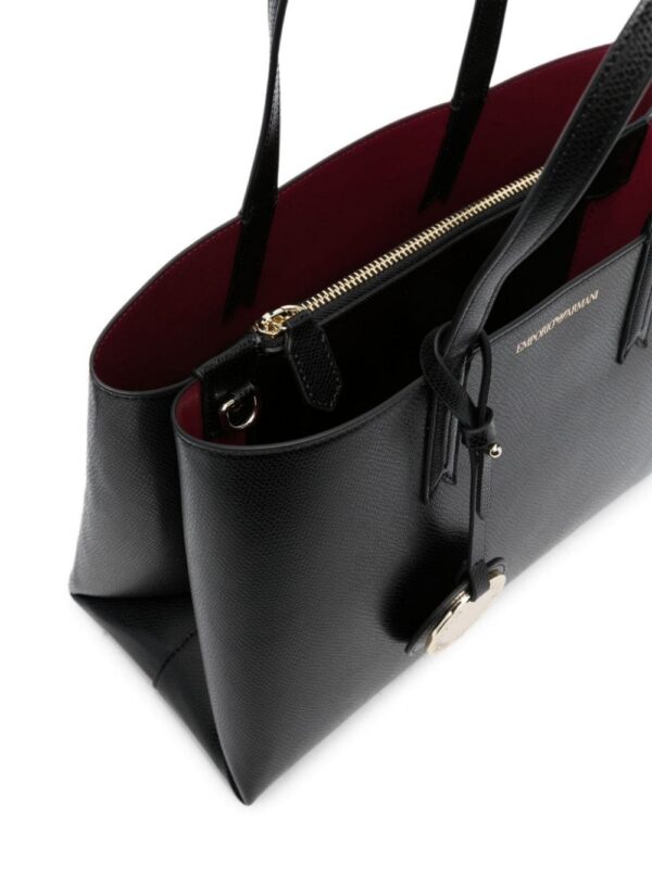 20989183_51053881_1000.jpg Emporio Armani logo-stamp leather tote bag