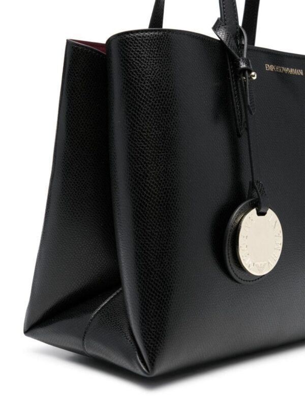 20989183_51053897_1000.jpg Emporio Armani logo-stamp leather tote bag