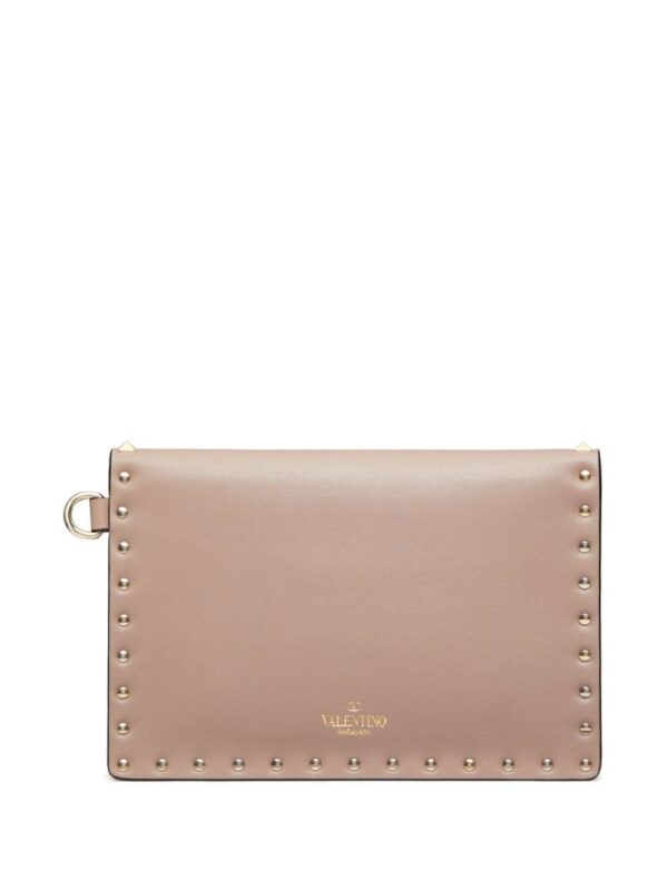 13423772_50926217_1000.jpg Valentino Garavani Rockstud leather clutch bag