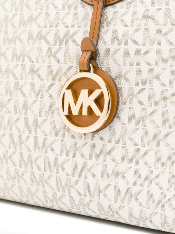 13871330_21910707_1000.jpg Michael Kors voyager tote bag
