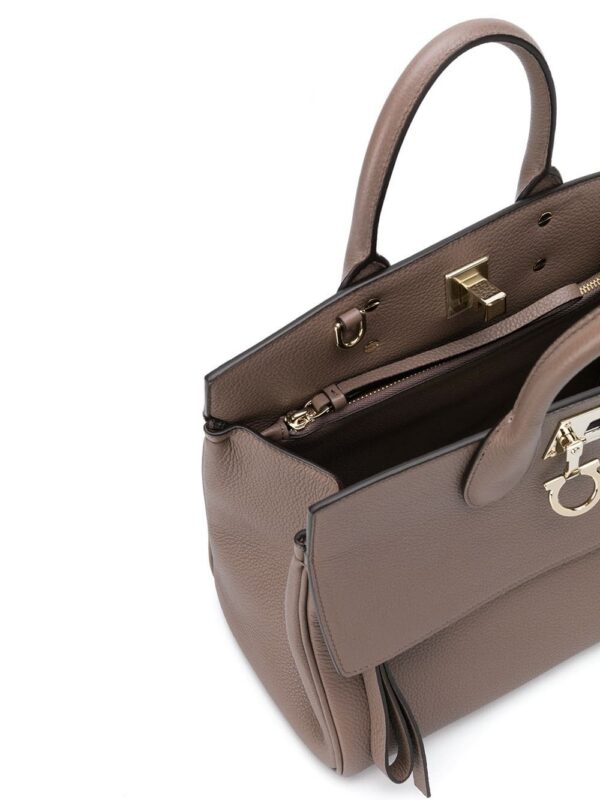 14084996_20924229_1000.jpg Ferragamo Studio tote bag