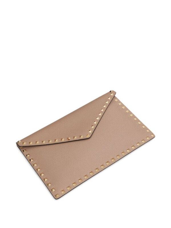 15159127_53979465_1000.jpg Valentino Garavani Rockstud envelope clutch bag