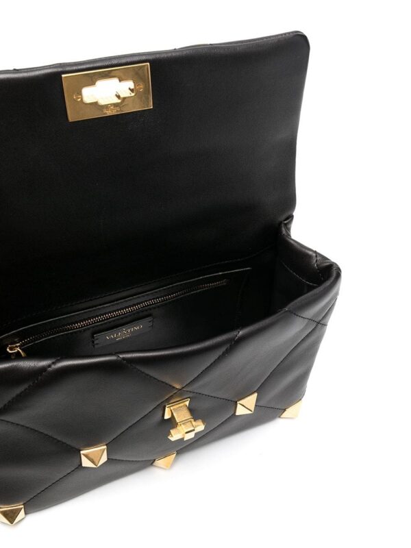 16240829_30987688_1000.jpg Valentino Garavani large Roman Stud shoulder bag