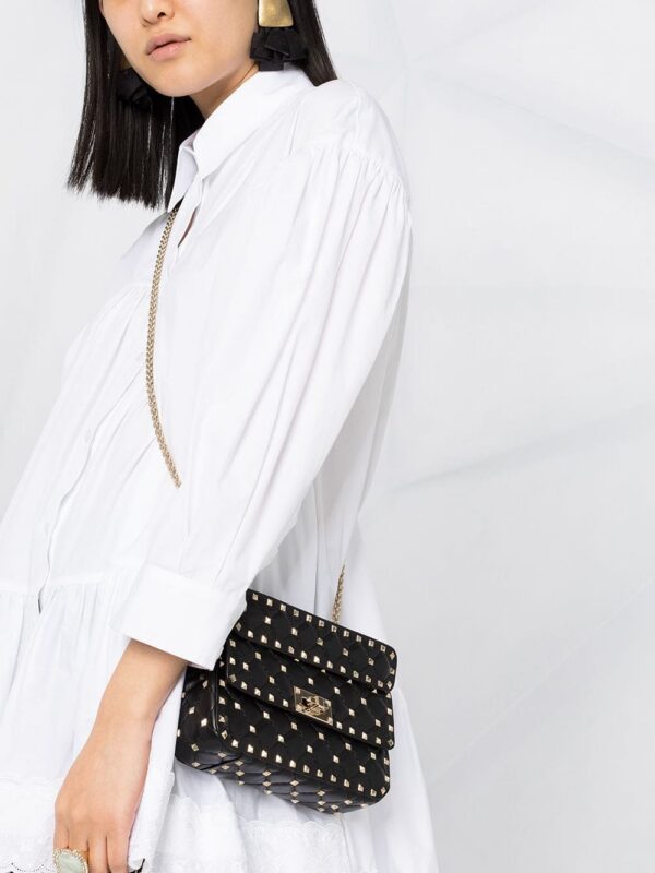 16269787_d2fbc74f-1bd2-4bff-bddb-b55bcc7df981_1000.jpg Valentino Garavani small Rockstud Spike shoulder bag