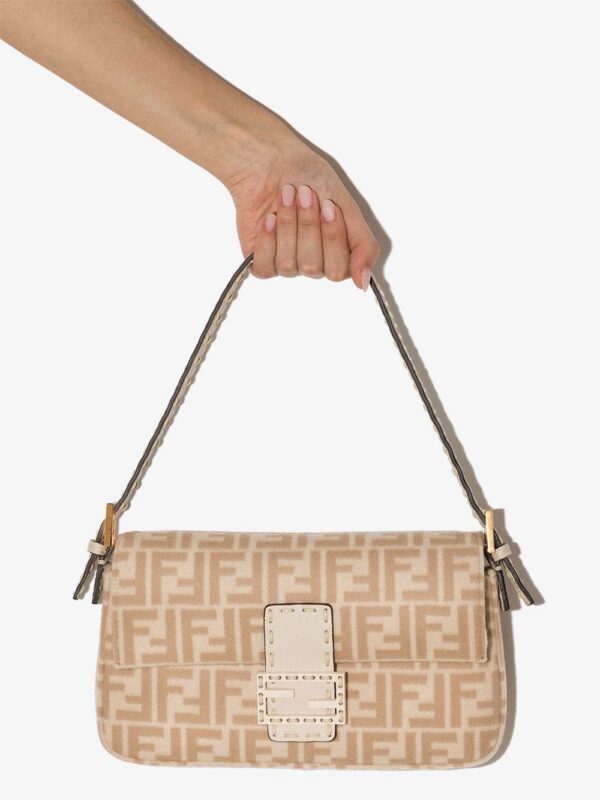 16794943_36784250_1000.jpg FENDI Baguette 1976 shoulder bag