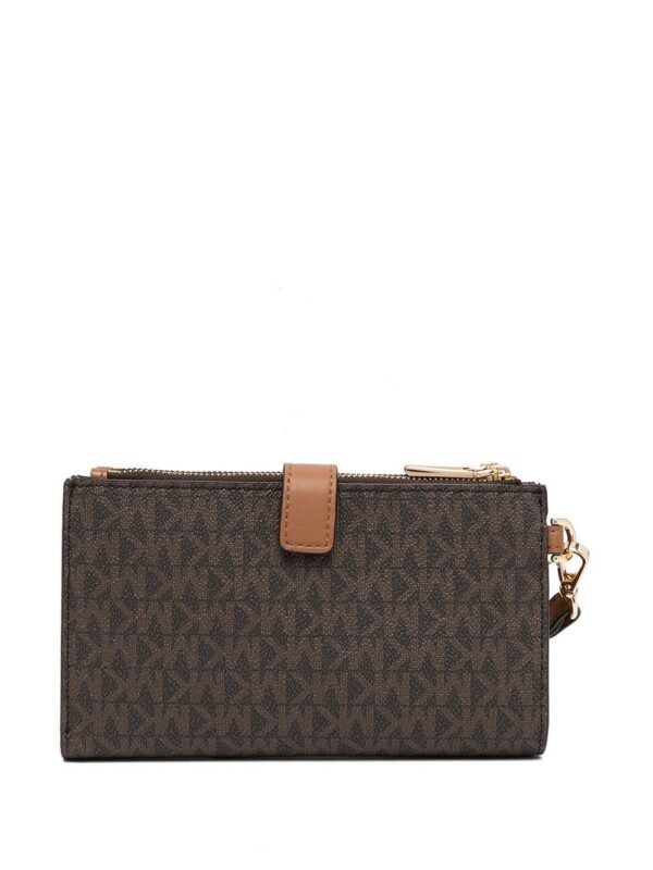 17258495_35784356_1000.jpg Michael Kors Adele monogram clutch bag