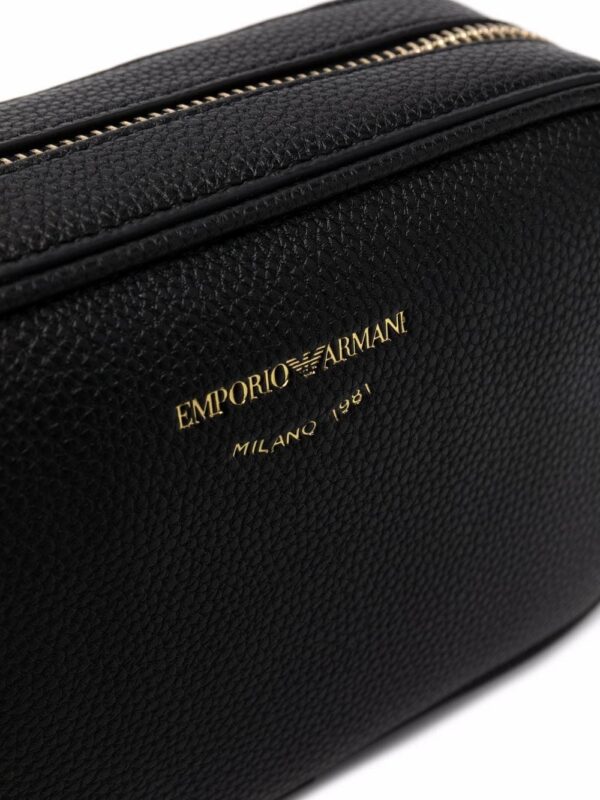 17512420_36405105_1000.jpg Emporio Armani logo-print strap crossbody bag