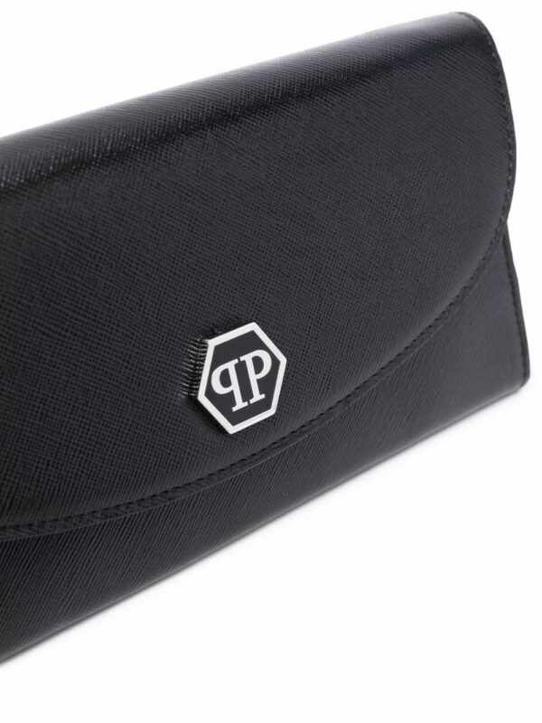 17640241_37019127_1000.jpg Philipp Plein Hexagon flap clutch