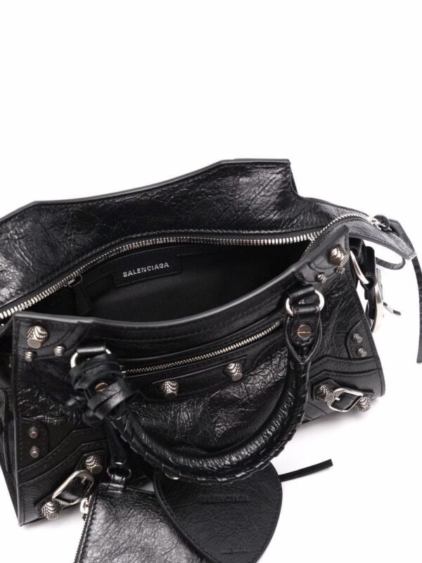 17731554_38001770_1000.jpg Balenciaga Neo Cagole XS top-handle bag