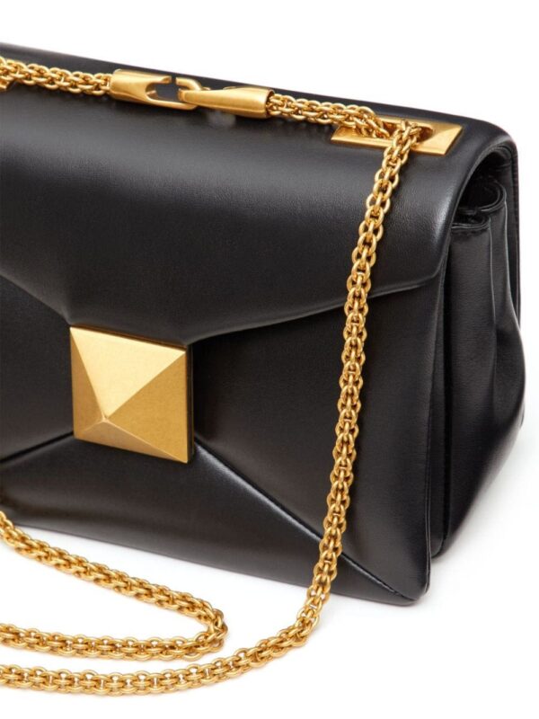 17889048_50948270_1000.jpg Valentino Garavani One Stud nappa-leather shoulder bag