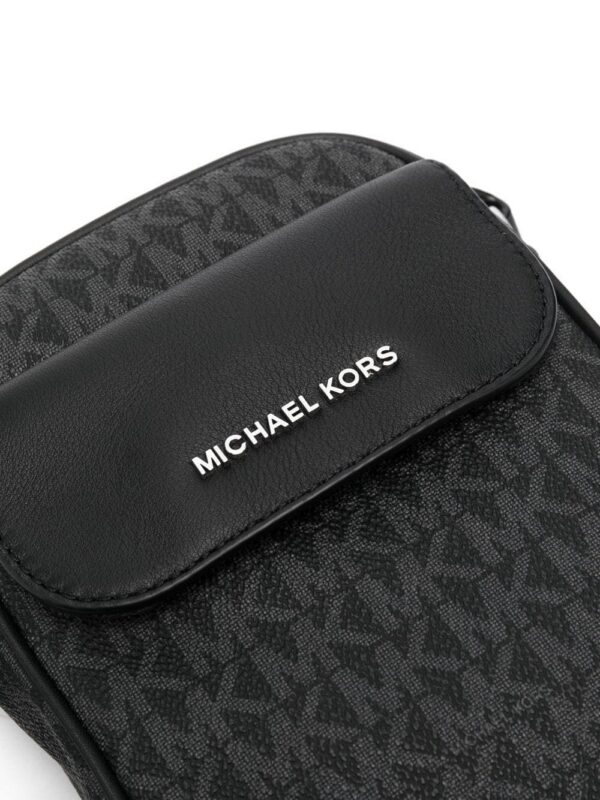 18125184_39614953_1000.jpg Michael Kors Hudson logo messenger bag