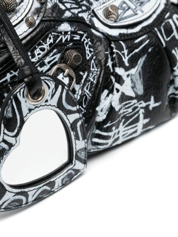 18367694_53539071_1000.jpg Balenciaga Le Cagole graffiti shoulder bag